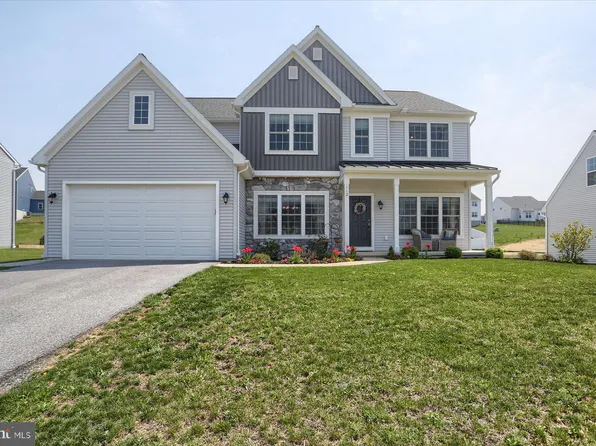 112 Blue Mountain Blvd, Carlisle, PA 17013