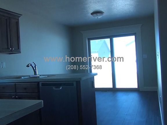3rd image of 4223 Liberty Dr