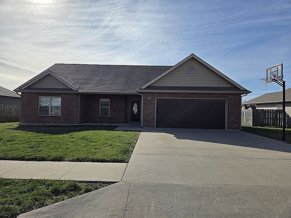1st image of 909 Kelli Ct
