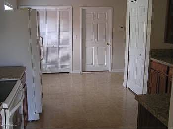 3rd image of 10220 Driftwood Hills Dr