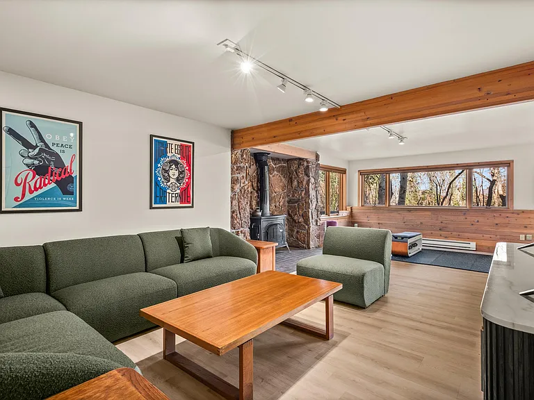 28 Larkspur Ln — Photo 32