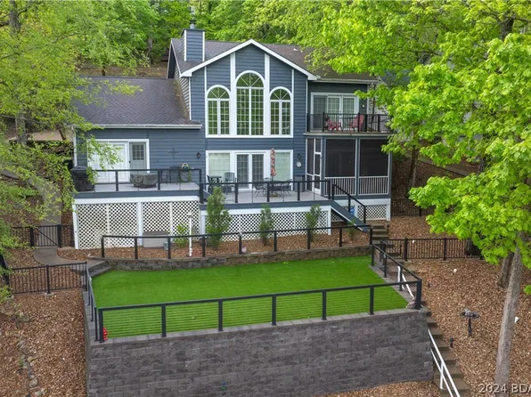 392 Palisades Dr, Four Seasons, MO 65049