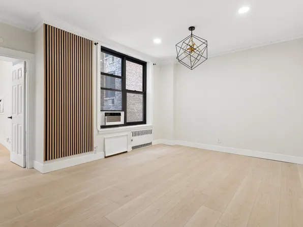 112 West 72nd Street image 1 of 7