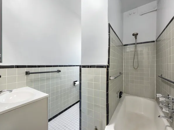 640 West End Avenue image 11 of 14