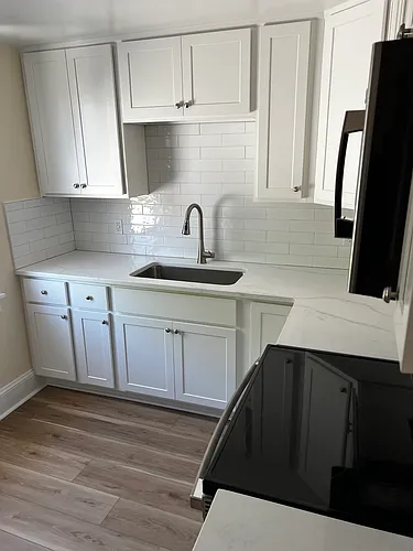 27 E 3rd St #4 Photo 1