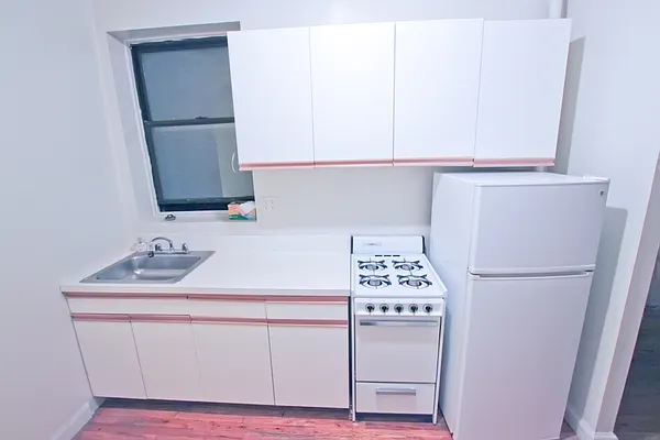Rented by Jonis Realty | media 13