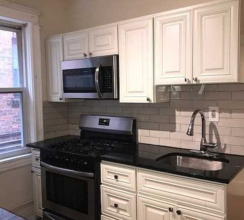 3rd image of 408 Anderson Ave APT 2