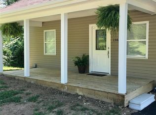 1361 Riverview Dr, Festus, MO 63028