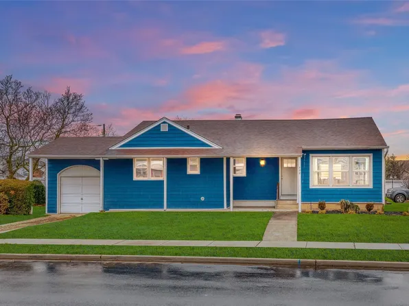 732 Morton Avenue, Franklin Square, NY 11010