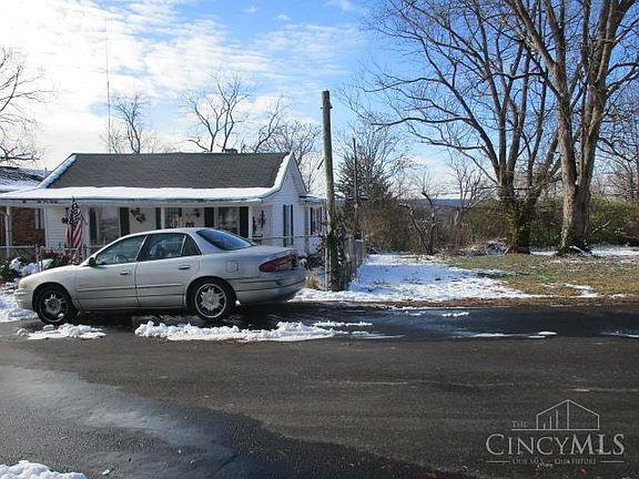 2nd image of 1823 Pater Ave
