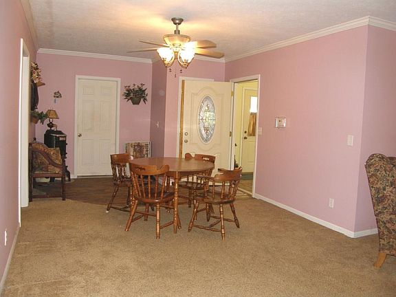 5th image of 1037 Bailey Ave