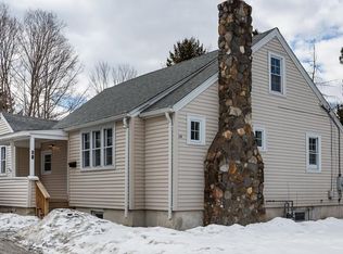 14 Davis St, Easthampton, MA 01027