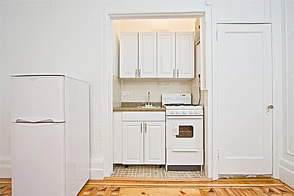 Rented by Barkoff Residential  | media 53