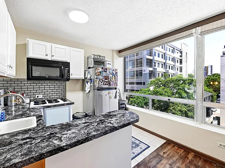 1212 Guadalupe St #308 — Photo 8