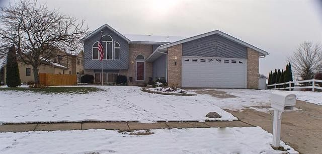 1st image of 155 Bedford Cir