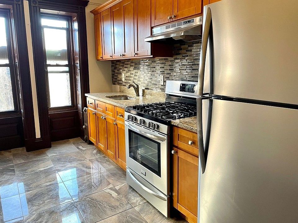 1st image of 1229 Dean St APT 4