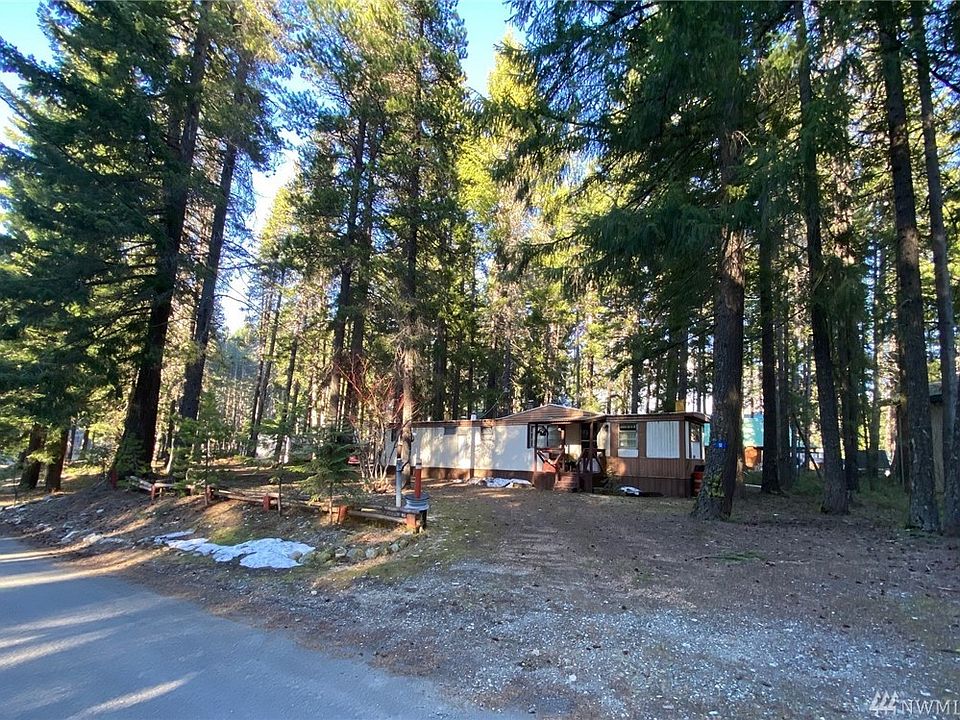 This large double lot in Easton Village is wooded and level.