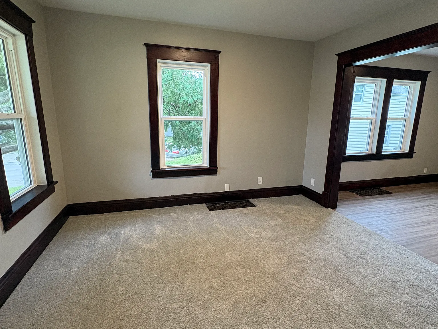 1 bed, 560 sqft, $950 — Photo 3