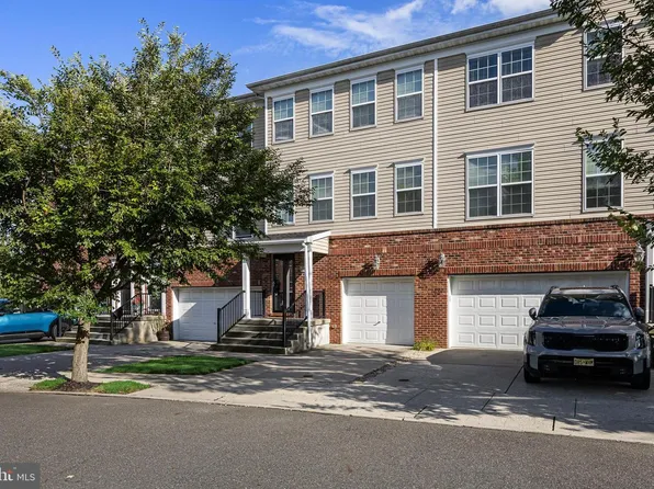 75 Riverwalk Blvd, Burlington Township, NJ 08016