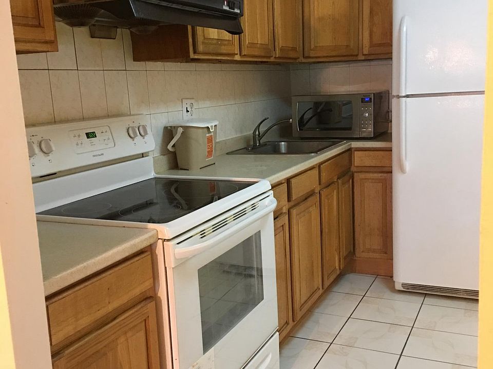 1st image of 24028 69th Ave #1