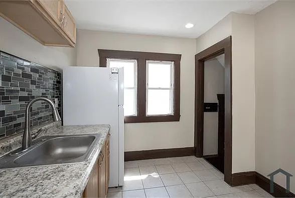 19101 Nitra Ave — Photo 11