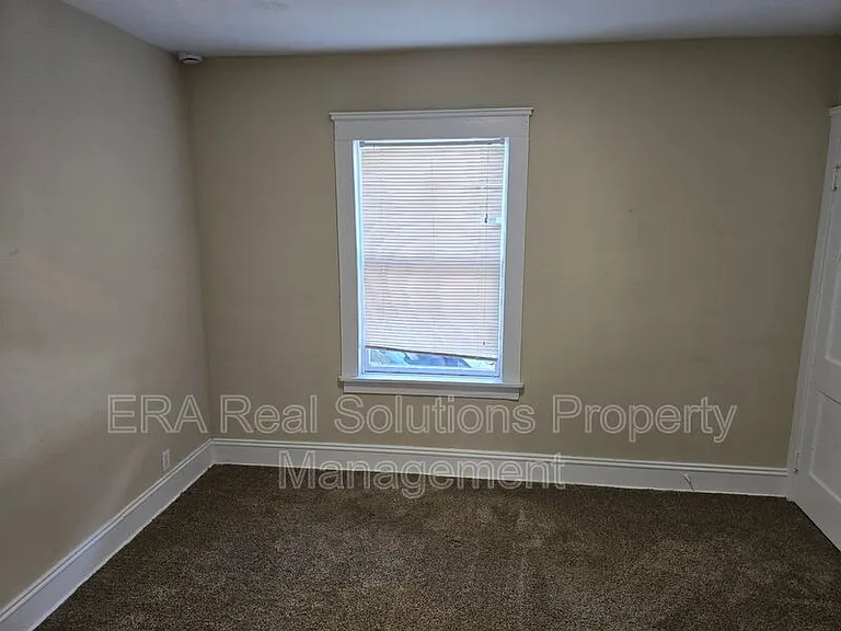 2609 Hood Ave — Photo 12