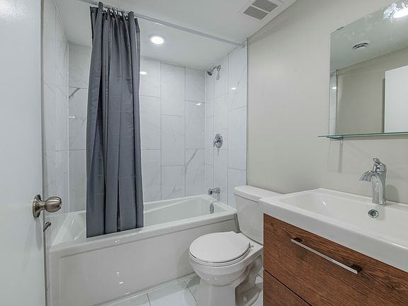 3rd image of 1264 Sherman Dr
