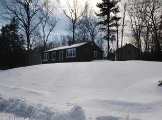 1 Walkers Ridge Dr, Sanford, ME 04073