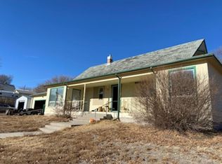 306 4th Ave W, Benkelman, NE 69021