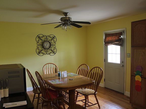 Country Kitchen