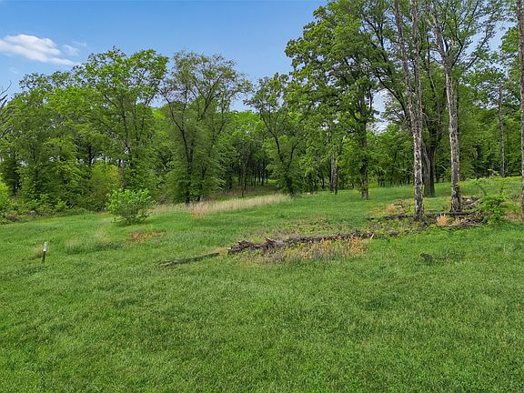 4th image of 1593 Shoreline Dr
