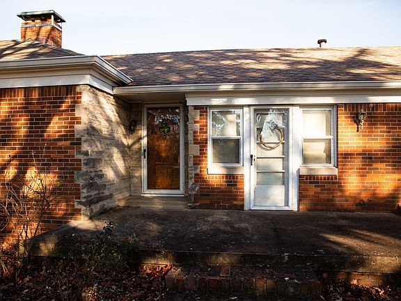 2nd image of 350 E Edgewood Ave