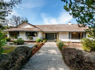 2430 Skyfarm Dr, Hillsborough, CA 94010