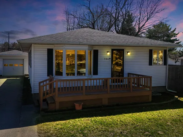 906 Olmstead St, Ludington, MI 49431