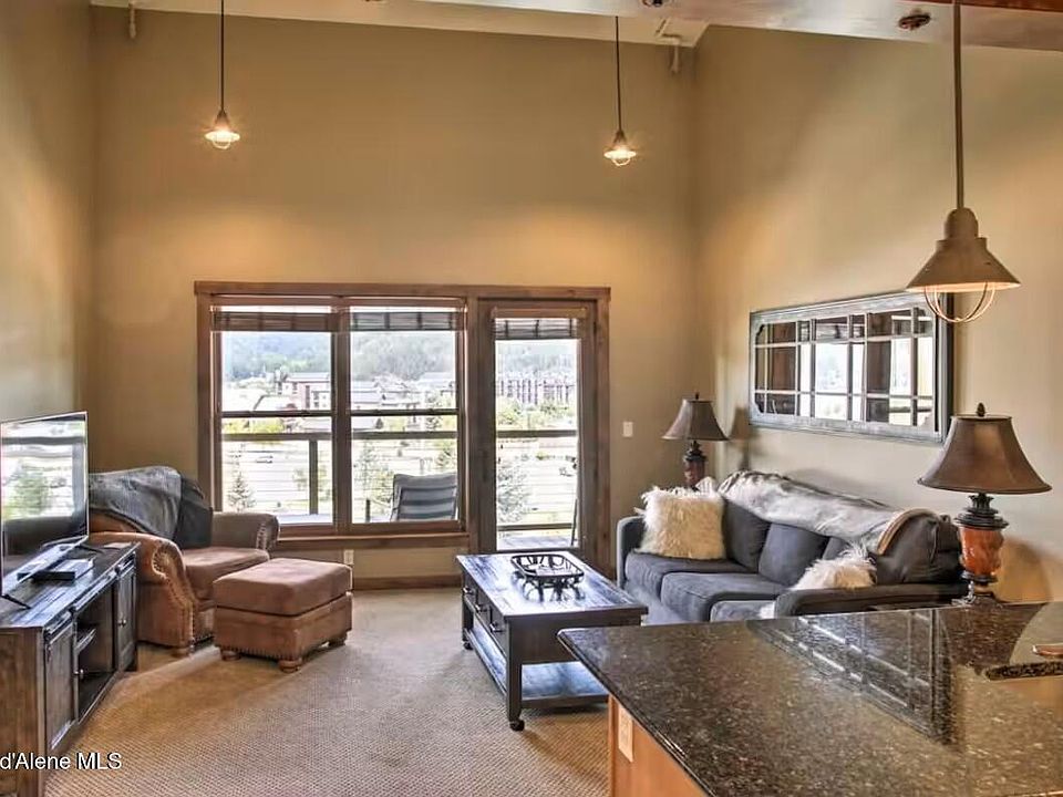 1st image of 834 McKinley Ave #403