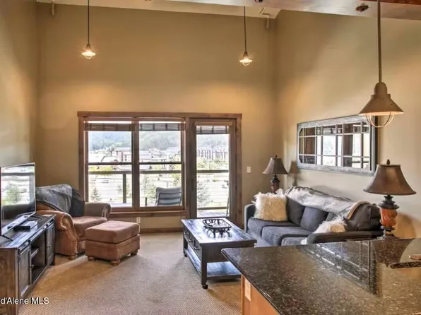 834 McKinley Ave #403, Kellogg, ID 83837