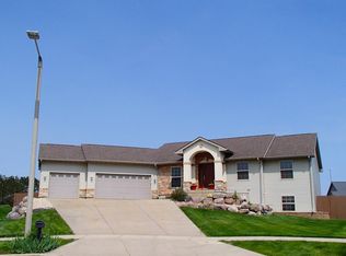 426 N 12th Ave, Monroe, WI 53566