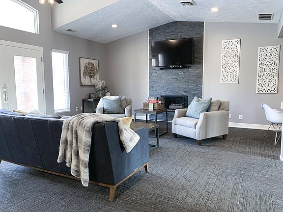 5th image of 7015 S 38th St #56