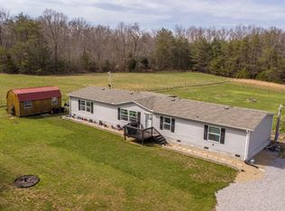 9861 Newton Rd, Crossville, TN 38572