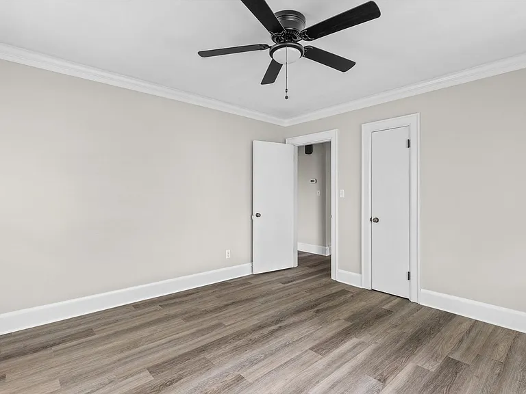 4200 Dartmouth St — Photo 16