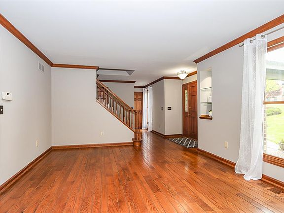 5th image of 9879 Kittywood Dr