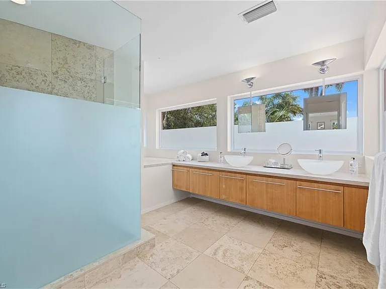 536 Turtle Hatch Rd — Photo 16