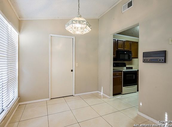 3rd image of 12026 Las Vegas St