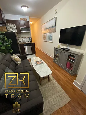 Rented by Avenues Real Estate | media 4