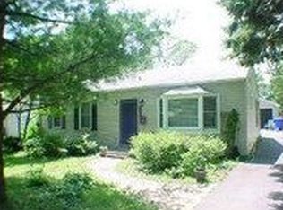 1122 S Sumner St, Wheaton, IL 60189