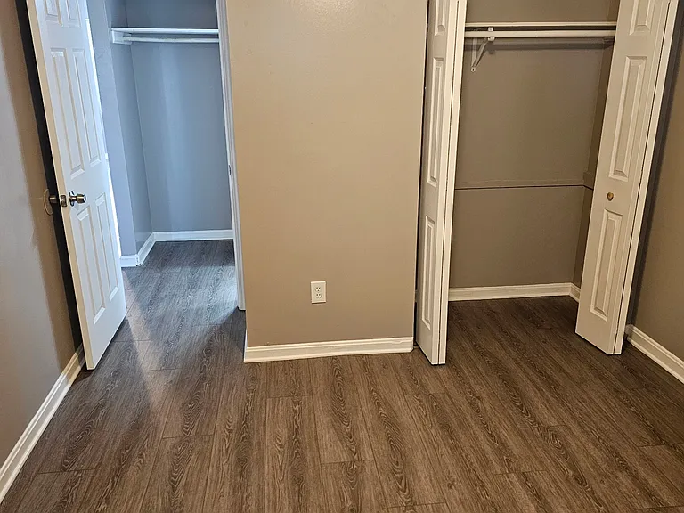 3423 Shanks Ln #5 — Photo 8