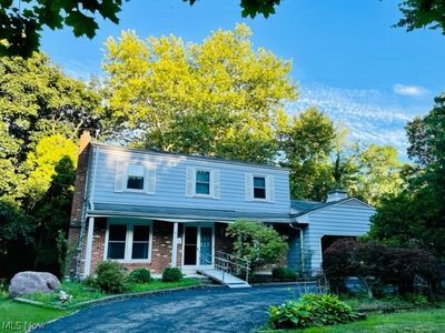 7461 River Rd, Olmsted Falls, OH, 44138
