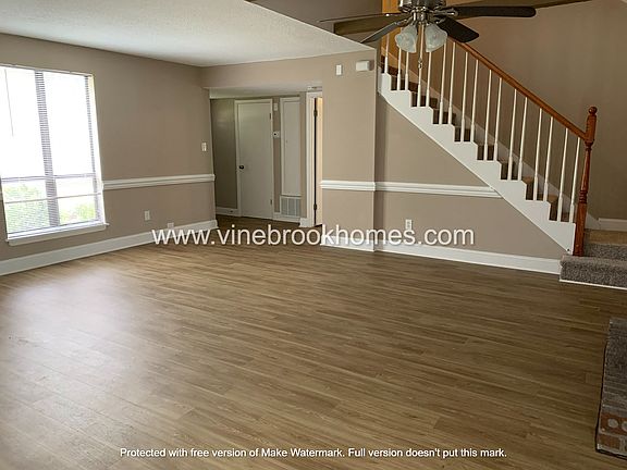 4th image of 104 Dresden Dr