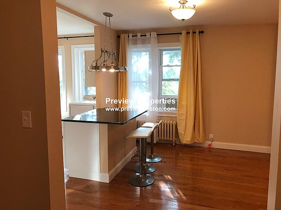5th image of 2001 Commonwealth Ave APT 31