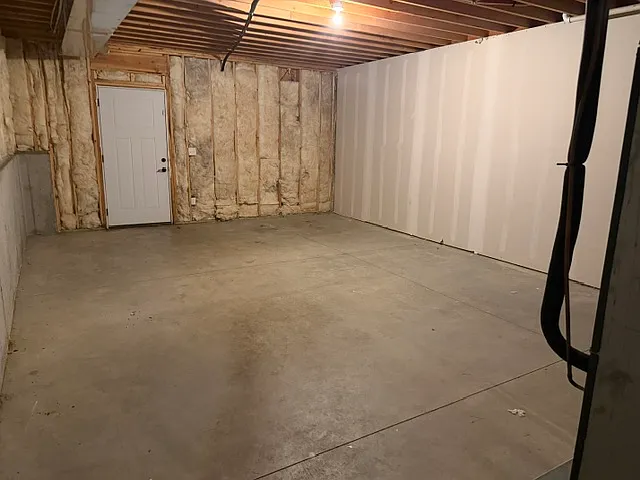5977 N London Ave — Photo 7